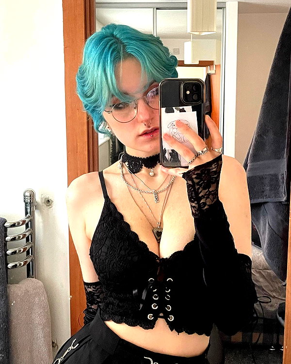 lyracr0w0 instagram image archive image