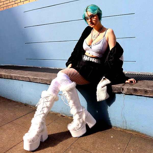 lyracr0w0 instagram image archive image