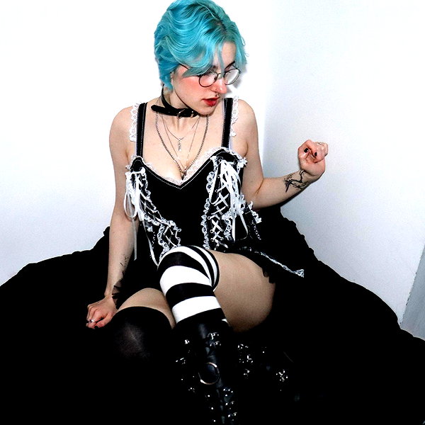 lyracr0w0 instagram image archive image