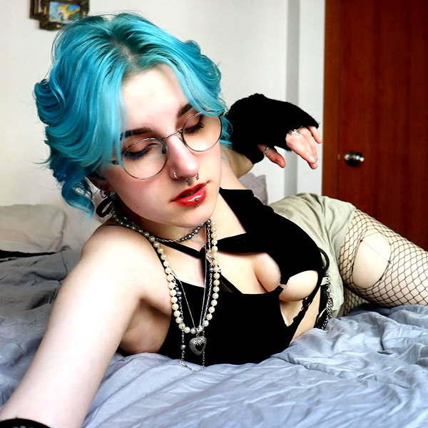 lyracr0w0 instagram image archive image