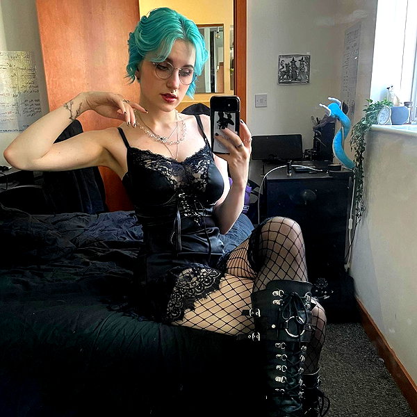 lyracr0w0 instagram image archive image
