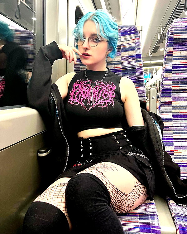 lyracr0w0 instagram image archive image