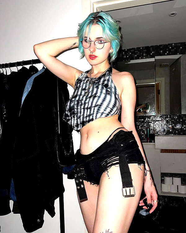lyracr0w0 instagram image archive image
