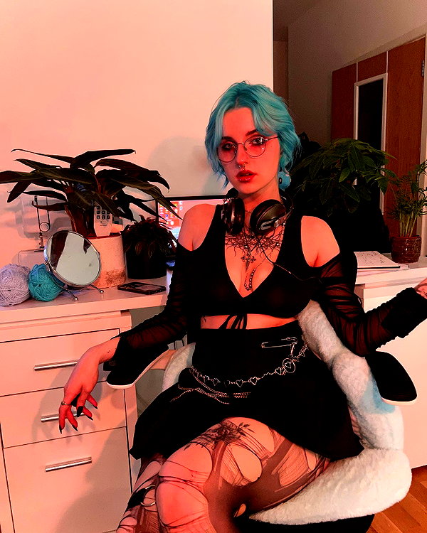 lyracr0w0 instagram image archive image