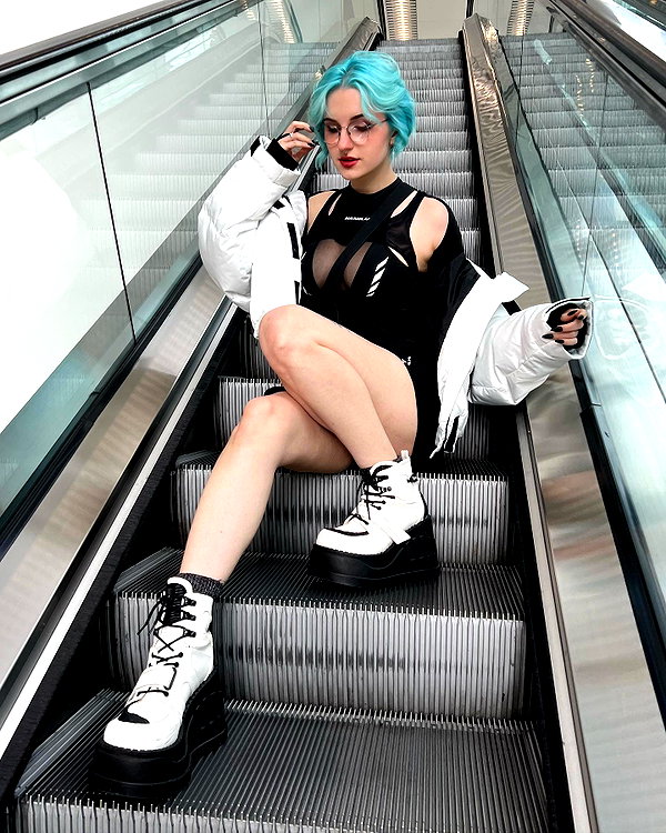 lyracr0w0 instagram image archive image