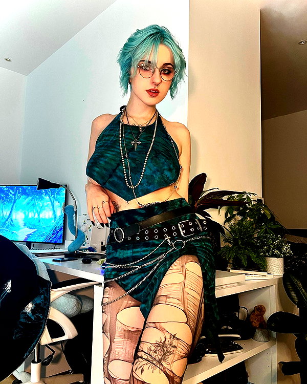 lyracr0w0 instagram image archive image