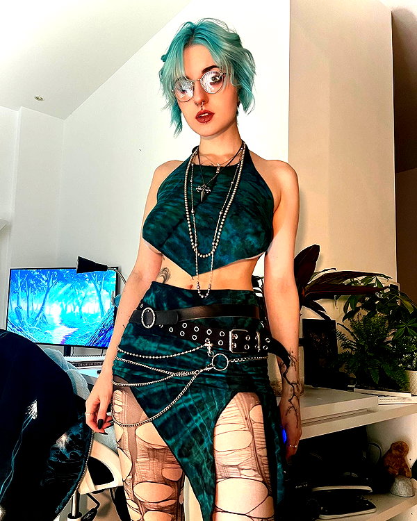 lyracr0w0 instagram image archive image