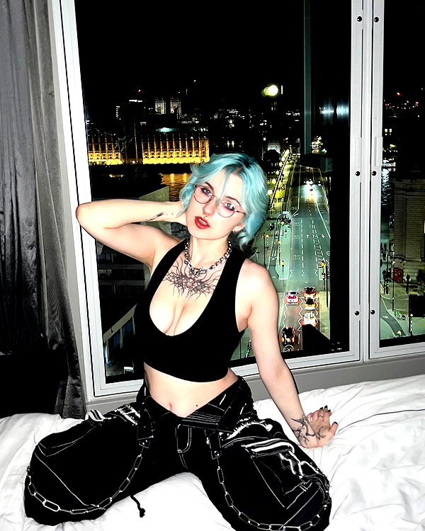 lyracr0w0 instagram image archive image
