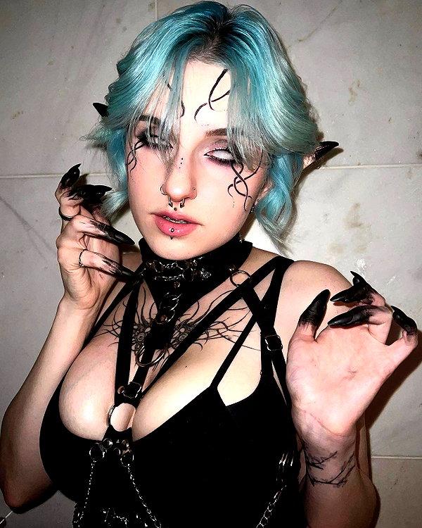 lyracr0w0 instagram image archive image