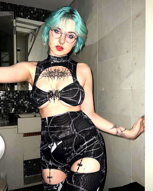 lyracr0w0 instagram image archive image
