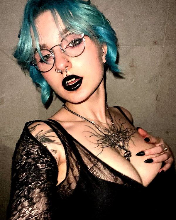 lyracr0w0 instagram image archive image