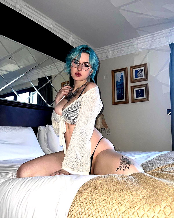 lyracr0w0 instagram image archive image