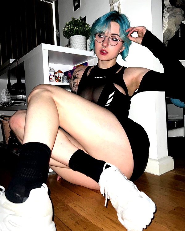 lyracr0w0 instagram image archive image