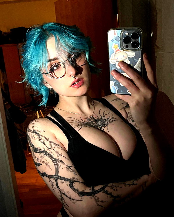 lyracr0w0 instagram image archive image