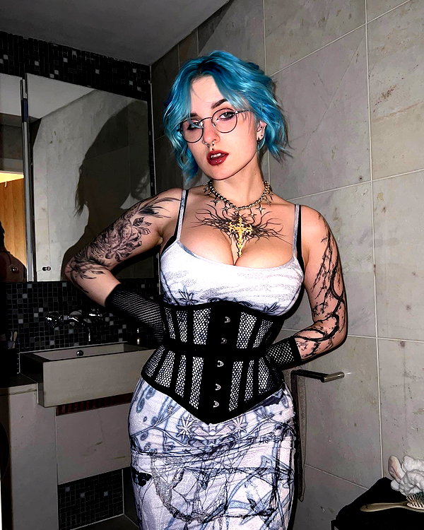 lyracr0w0 instagram image archive image