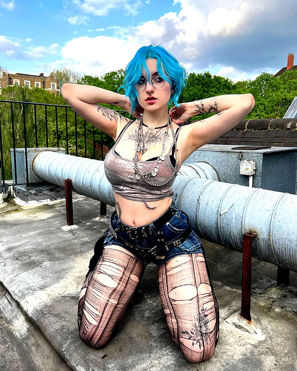 lyracr0w0 instagram image archive image