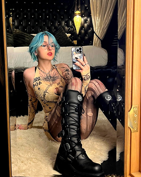 lyracr0w0 instagram image archive image