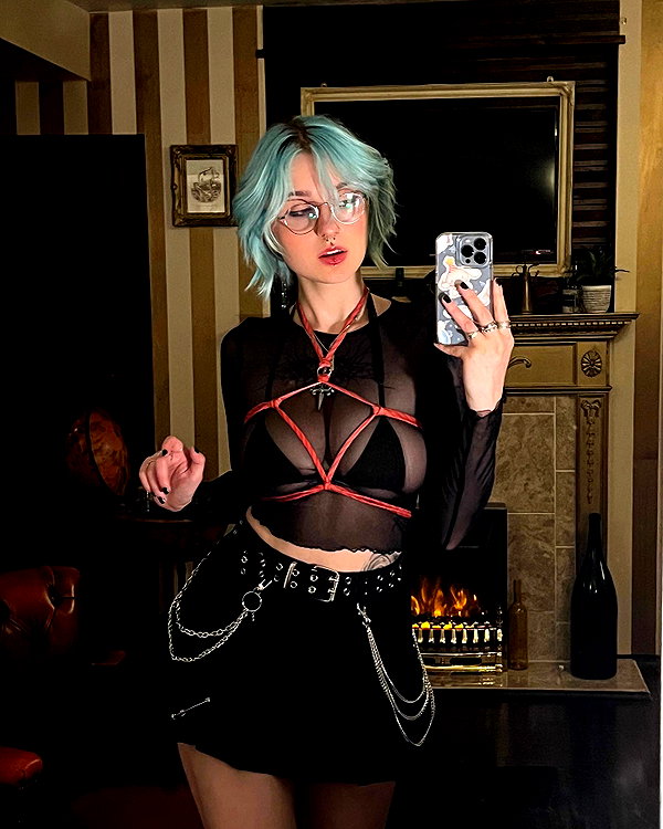 lyracr0w0 instagram image archive image
