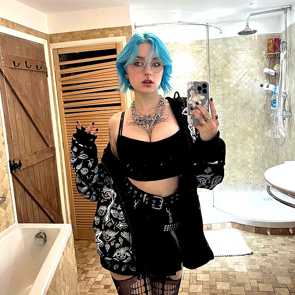 lyracr0w0 instagram image archive image