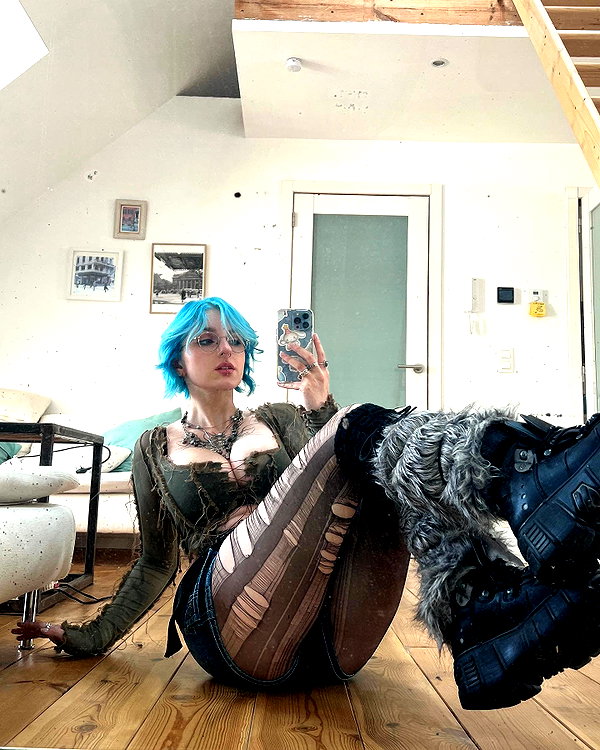 lyracr0w0 instagram image archive image