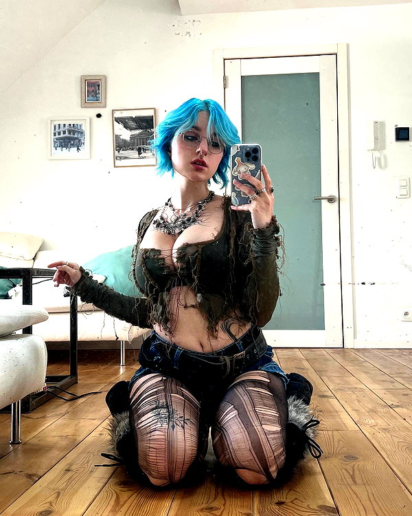 lyracr0w0 instagram image archive image