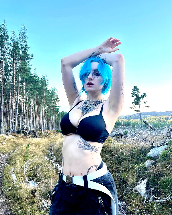 lyracr0w0 instagram image archive image