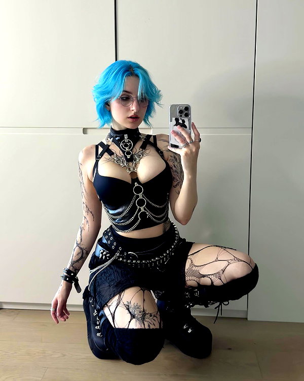 lyracr0w0 instagram image archive image