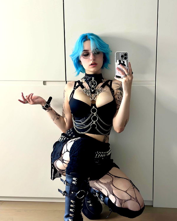 lyracr0w0 instagram image archive image