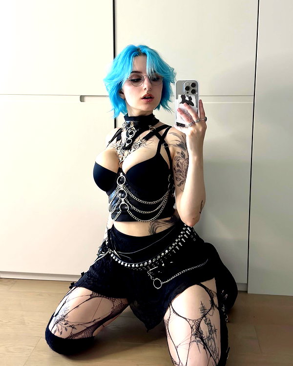 lyracr0w0 instagram image archive image