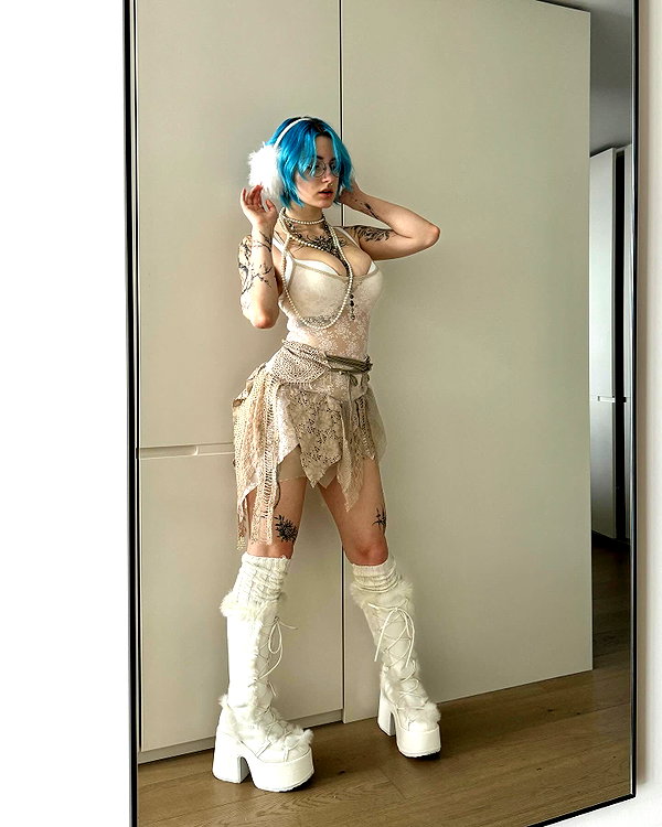 lyracr0w0 instagram image archive image