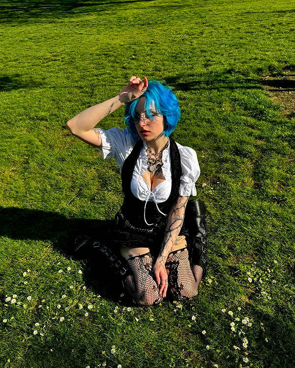 lyracr0w0 instagram image archive image