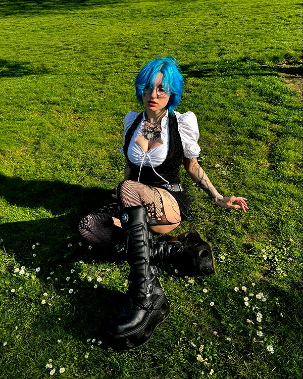 lyracr0w0 instagram image archive image