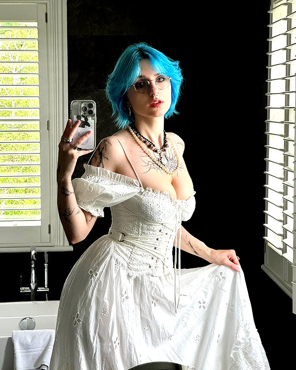lyracr0w0 instagram image archive image