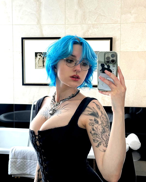 lyracr0w0 instagram image archive image