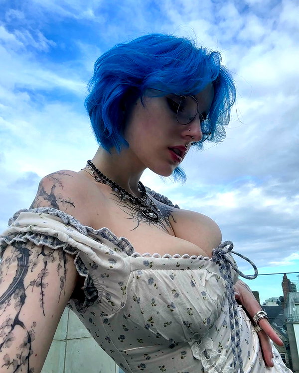 lyracr0w0 instagram image archive image