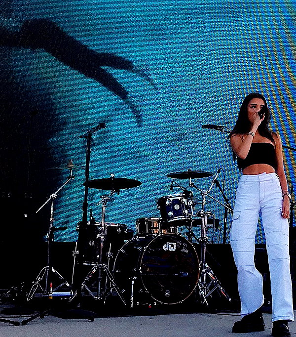 madisonbeer instagram image archive image