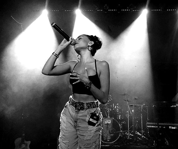 madisonbeer instagram image archive image