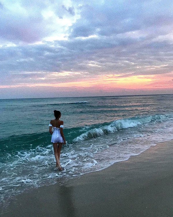 madisonbeer instagram image archive image