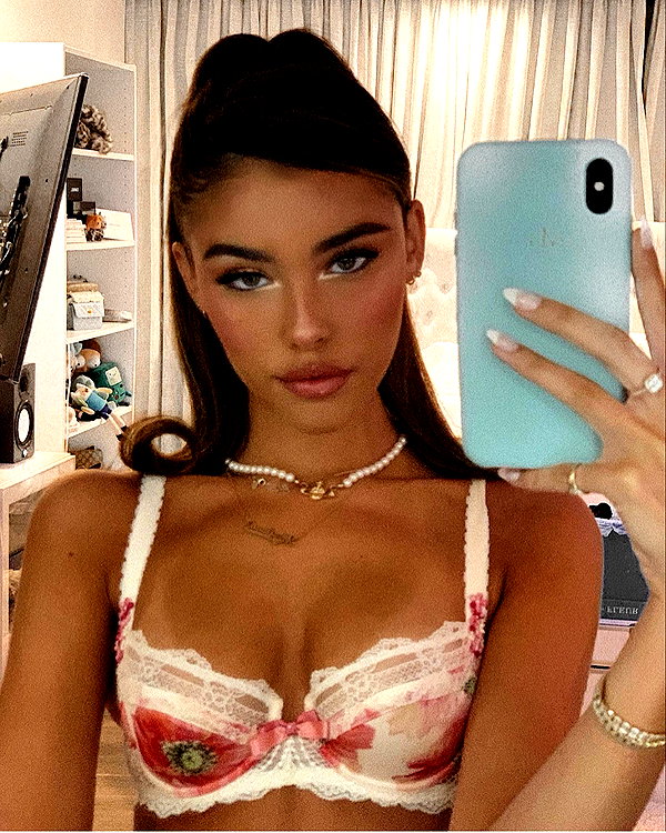 madisonbeer instagram image archive image