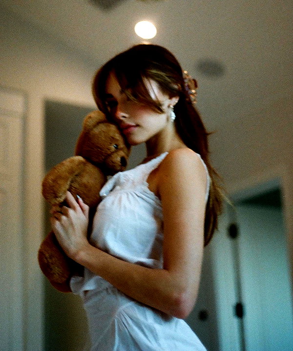 madisonbeer instagram image archive image