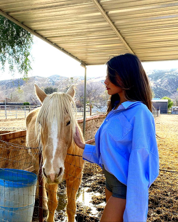 madisonbeer instagram image archive image