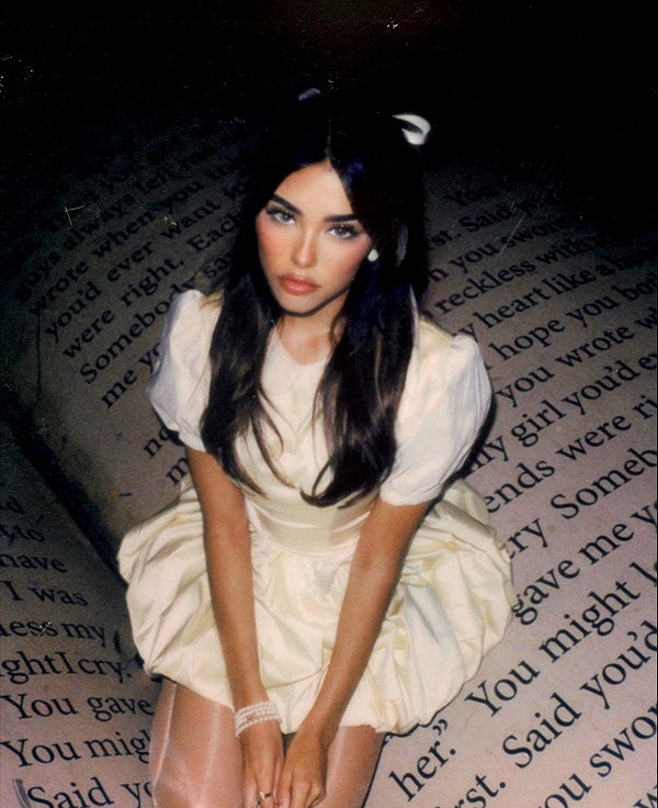 madisonbeer instagram image archive image