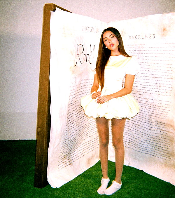 madisonbeer instagram image archive image