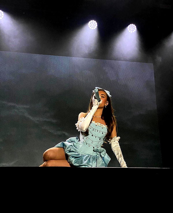 madisonbeer instagram image archive image