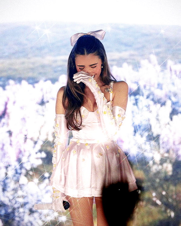 madisonbeer instagram image archive image