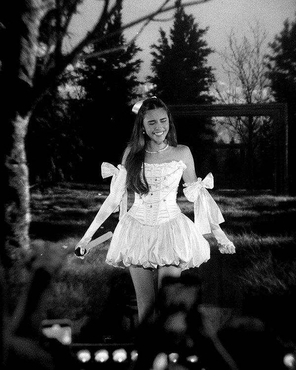 madisonbeer instagram image archive image