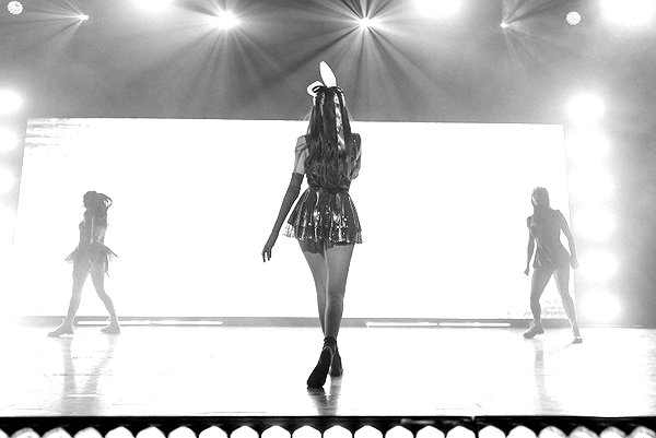 madisonbeer instagram image archive image