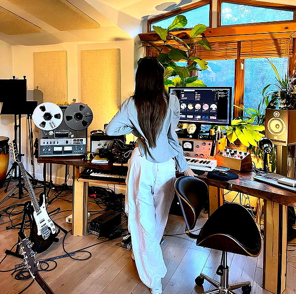 madisonbeer instagram image archive image