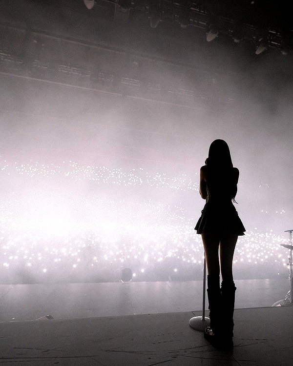 madisonbeer instagram image archive image
