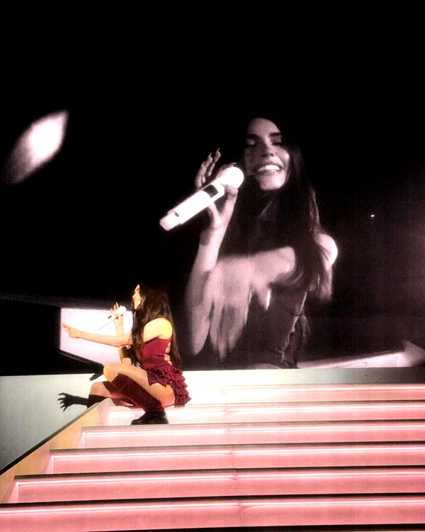 madisonbeer instagram image archive image